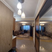 Satılır 2 otaq yeni tikili 75 m², Qara Qarayev metrosu