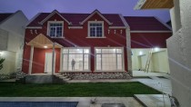 Satılır 5 otaq həyət evi / bağ evi 200 m², Şüvəlan