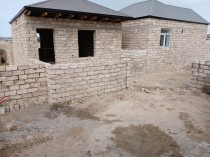 Satılır 3 otaq həyət evi / bağ evi 100 m², Buzovna