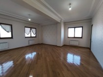Продажа 3 otaq новостройка 135 m², Эльмляр Академиясы metrosu