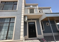 Satılır 5 otaq həyət evi / bağ evi 300 m², Azadlıq metrosu