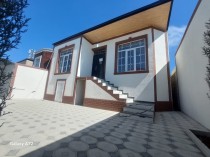 Satılır 3 otaq həyət evi / bağ evi 110 m², Binə